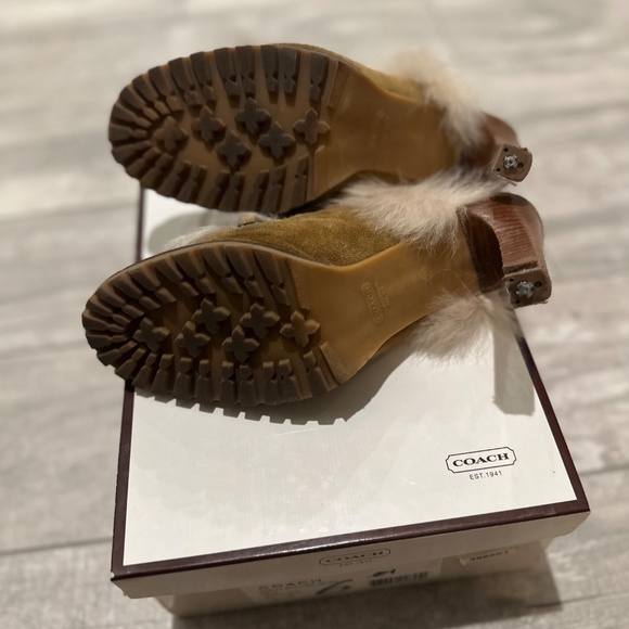 COACH KRISTY FUR BOOT MULE SZ 6 - Picture 5 of 5